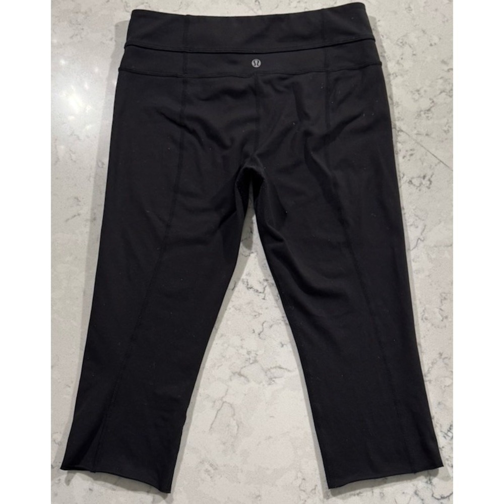Lululemon Leggings Womens 6 Black Cropped Capri Athletic‎ Yoga Gym Running